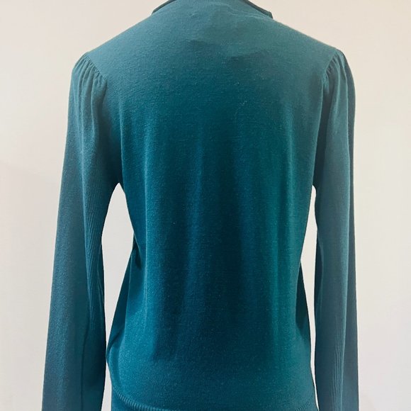 green button down cardigan sweater - Picture 5 of 7